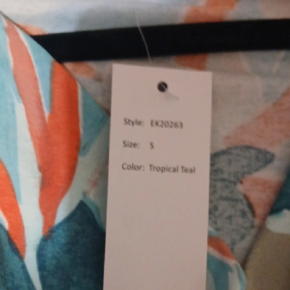 Belle Teal & Coral Floral V-Neck Blouse - Picture 2 of 7